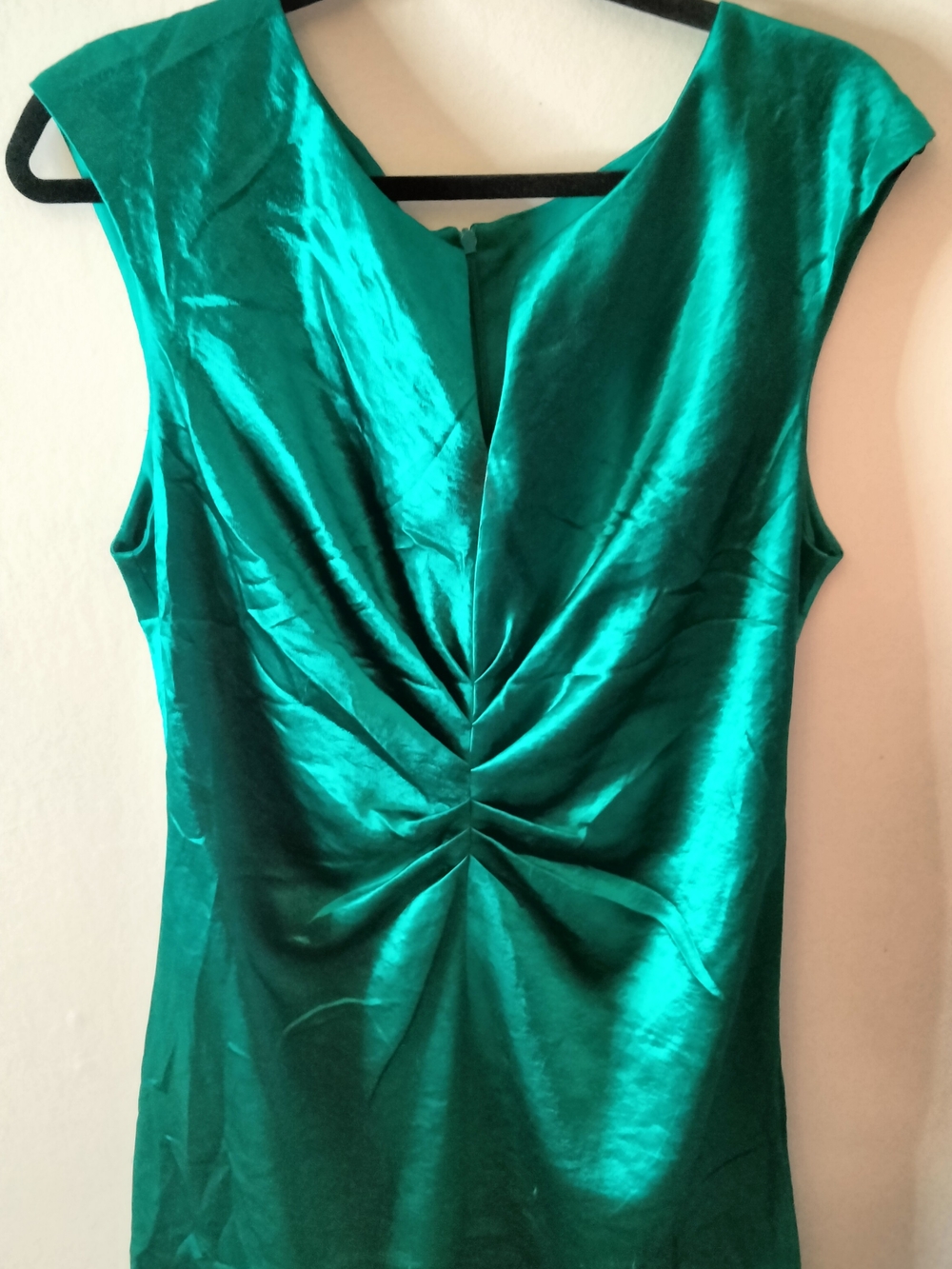 Satin Ruched Emerald Green Sleeveless V-Neck dress